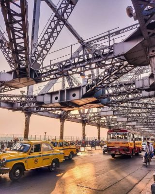 Howrah Bridge, places to visit in Kolkata