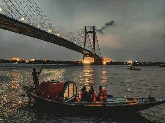 Prinsep Ghat, princep ghat boating under bridge, places to visit in Kolkata