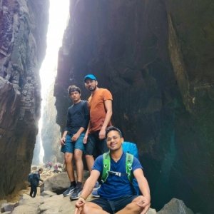 Sandhan-Valley-trekking-scaled