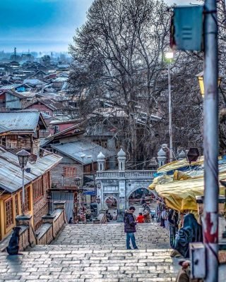 Streets in kashmir