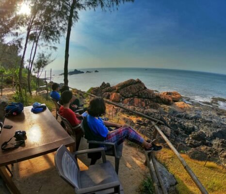 Magnificent Beachside View-Gokarna Trip | Hikerwolf