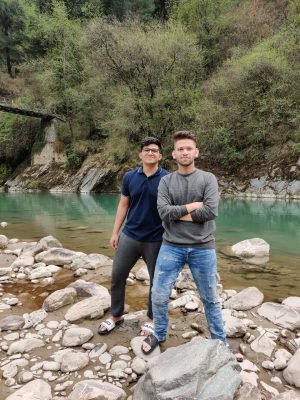 Kasol Trip | Photo shoot by the river in Kullu with HikerWolf