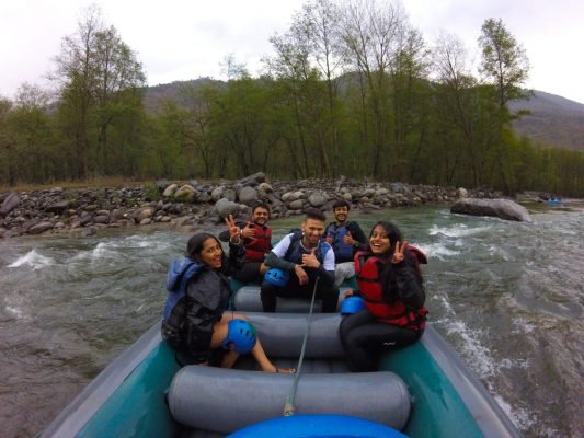 Kasol Tour | River rafting at Kullu at HikerWolf