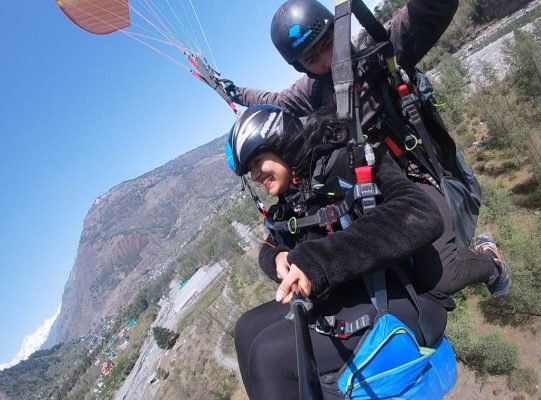 Kasol Trip | Paragliding with HikerWolf