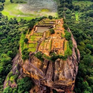 Top 10 Best Travel Destinations in Sri lanka