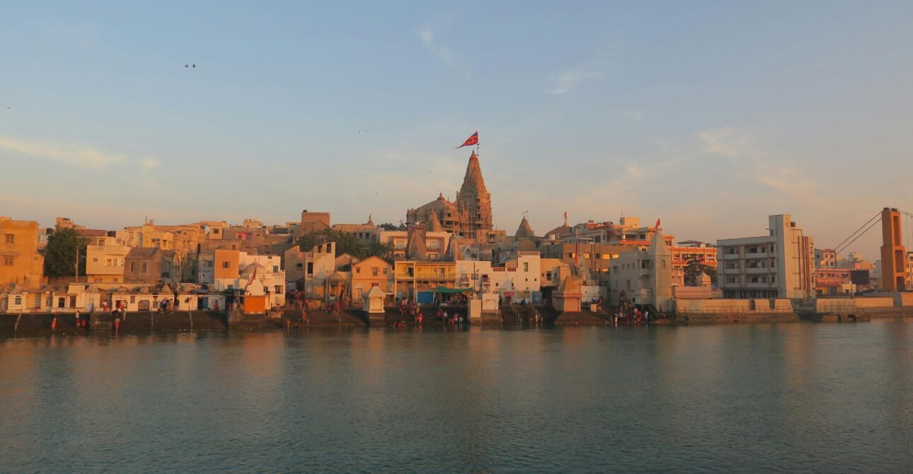 How to Plan a Trip to Dwarka Somnath?