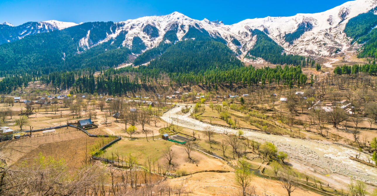 Why January is the Most Magical Time to Explore Kashmir’s Valleys