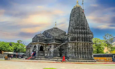 Divine Maharashtra Yatra – 2 Jyotirlingas, Shirdi and Ellora caves